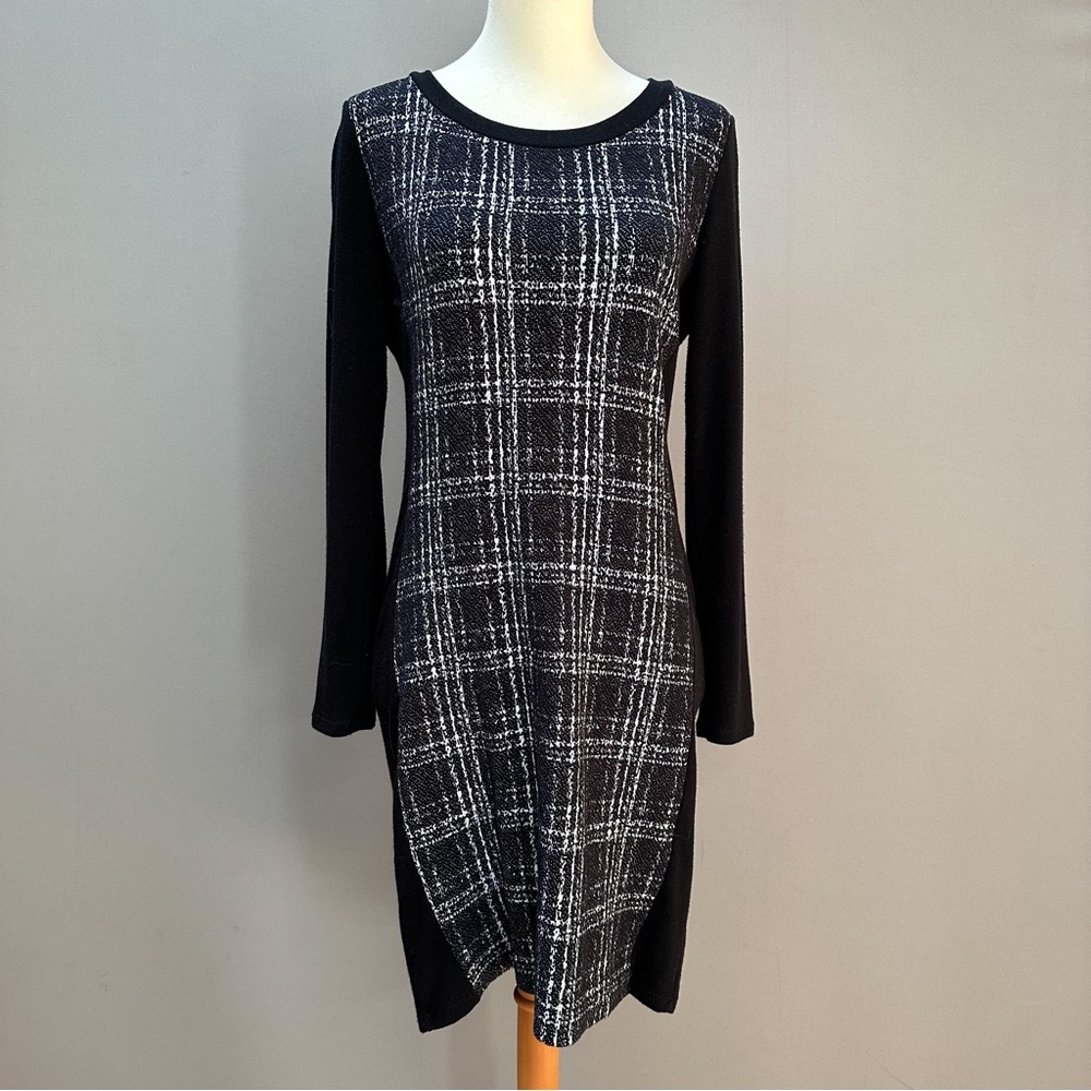 STITCHFIX Gilli black and plaid sweater dress, S. - Picture 2 of 6